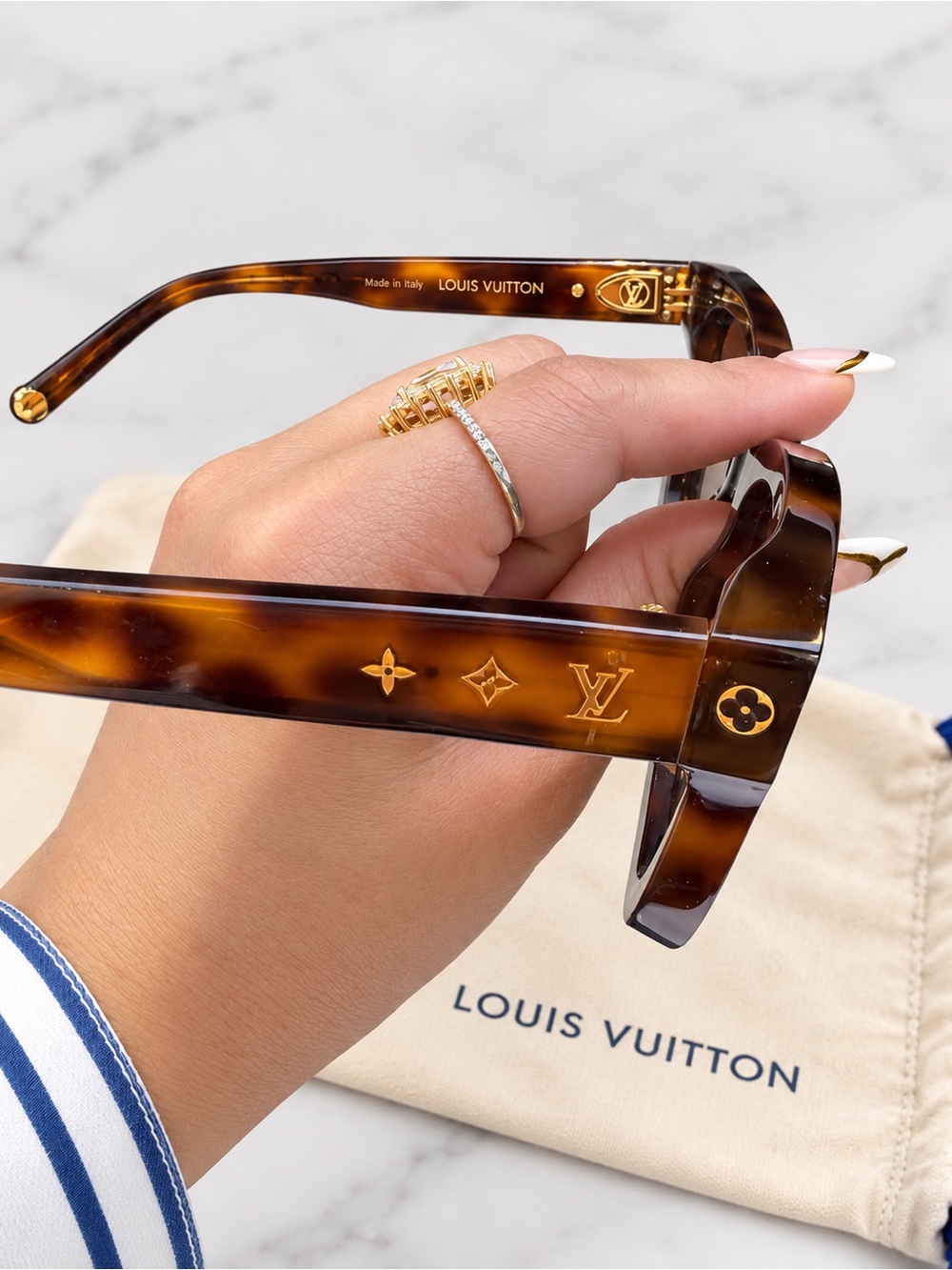 Louis Vuitton Brown Tortoiseshell Logo Frame Sunglasses